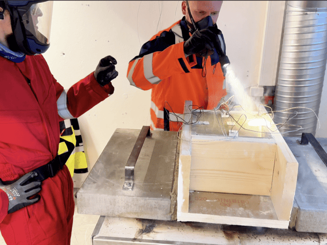 Electric, small scale, ISO fire resistance furnace